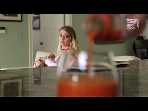 ❤️ ילדה לוהטת עם ציצים גדולים וכוס צמוד מקבל זין ממפסיד, אבל קשה מאוד ❤️❌ פורנו רוסי אצלנו ❌